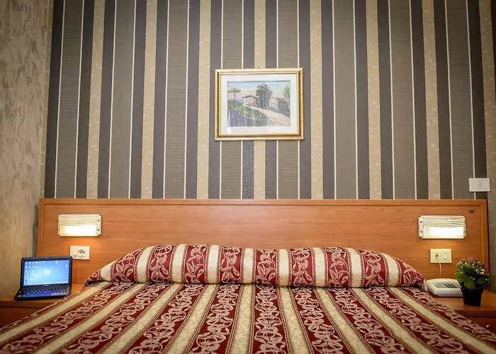 Hotel Emmaus 3*