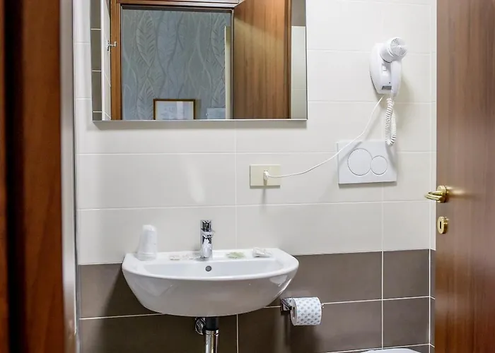 Emmaus Hotel
